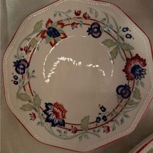 Staffordshire Dinner Plate Set 2 bowls 2 dinner plates 2 dessert plates